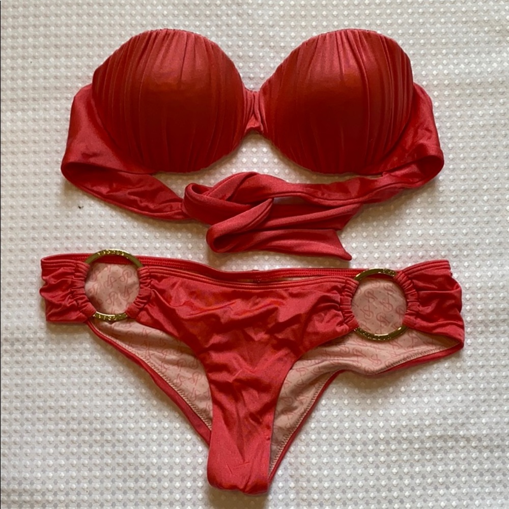 Victoria’s Secret coral pink color bikini set 🦩